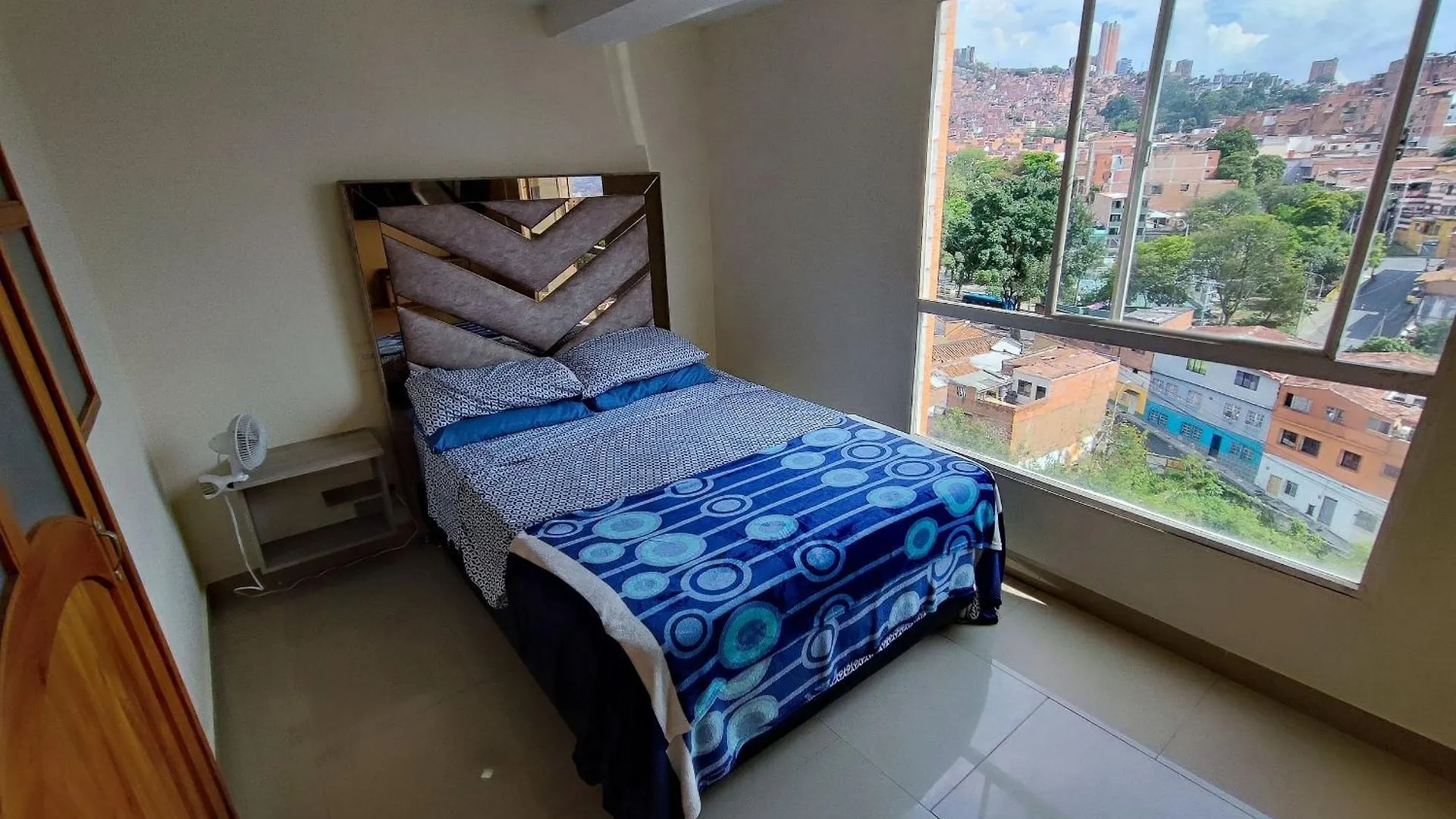 Loft En El Corazon De Medellin Apartment